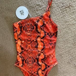 Princess Polly body suit!! NWT!!